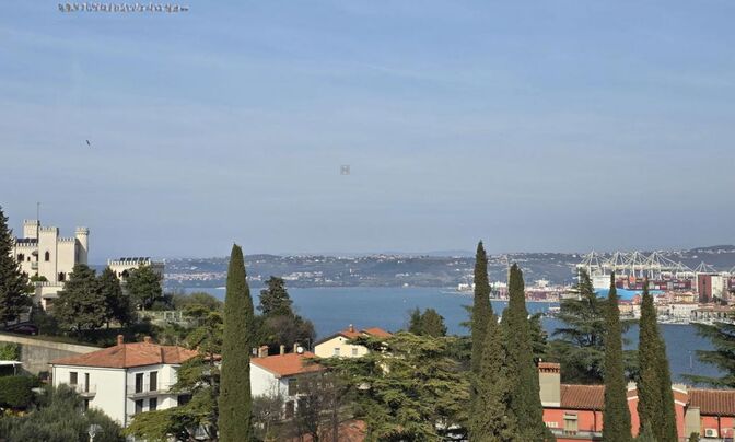 Four-room apartment in Koper