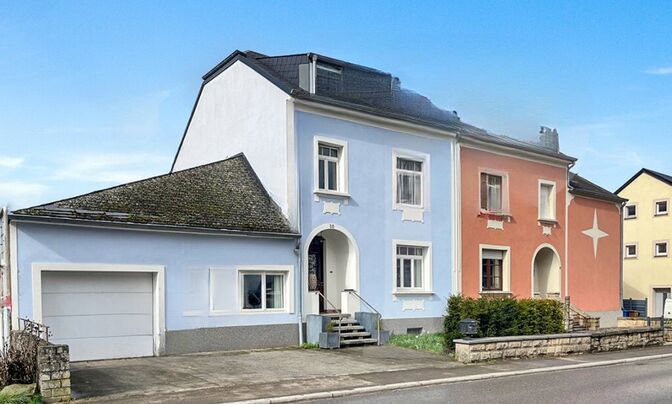 Semi-detached house 4 bedrooms for sale in Leudelange