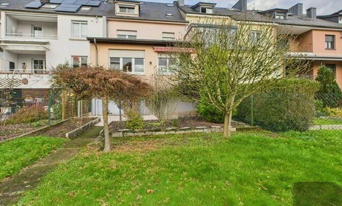 House 5 bedrooms for sale in Ettelbruck
