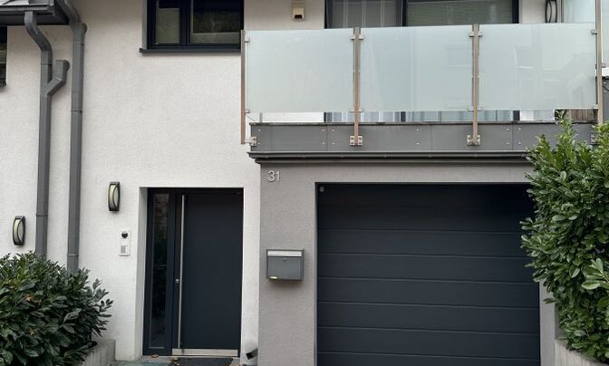 Semi-detached house 3 bedrooms for sale in Luxembourg-Weimerskirch