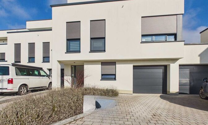 Duplex 3 bedrooms for sale in Mamer