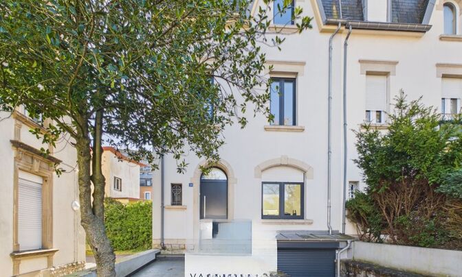 Semi-detached house 5 bedrooms for sale in Luxembourg-Bonnevoie
