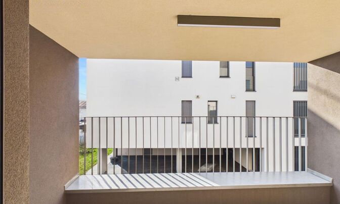 Three-room apartment in Pole