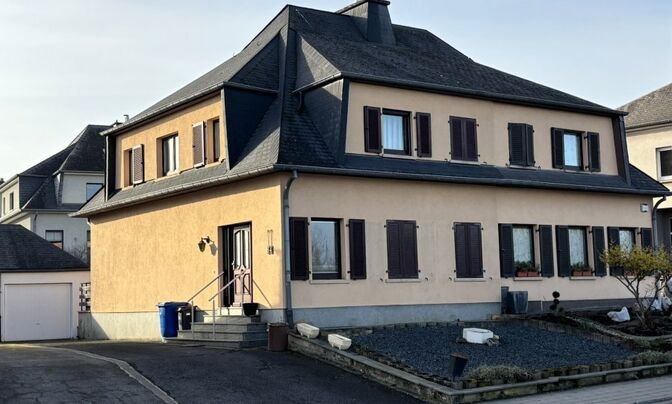 Semi-detached house 4 bedrooms for sale in Soleuvre