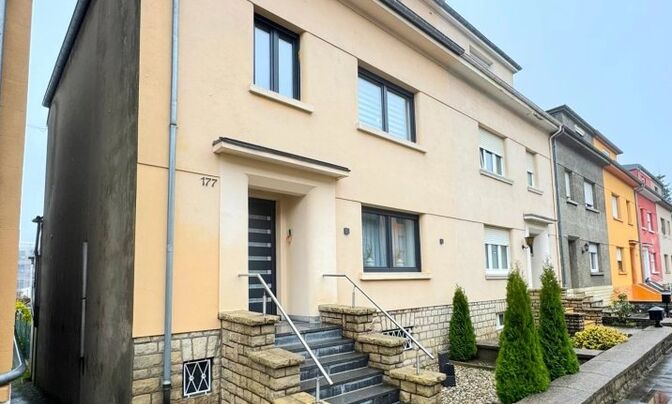 Detached house 5 bedrooms for sale in Pétange