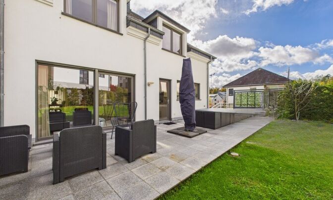 Semi-detached house 4 bedrooms for sale in Junglinster