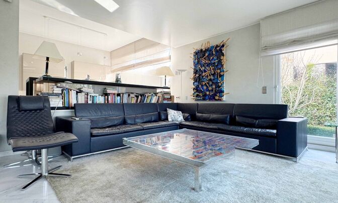 Detached house 6 bedrooms for sale in Luxembourg-Limpertsberg