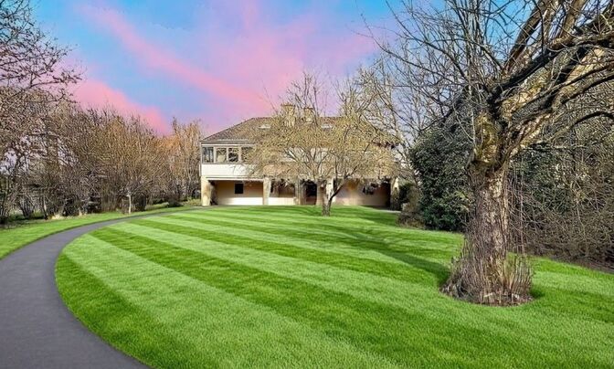 Detached house 4 bedrooms for sale in Garnich