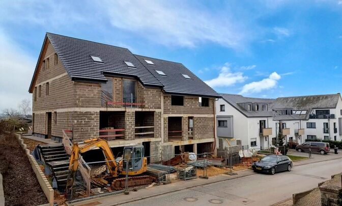 Semi-detached house 5 bedrooms for sale in Ell