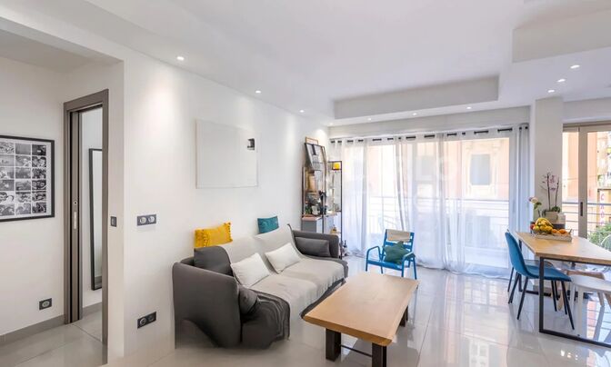 Apartment Monaco, Port