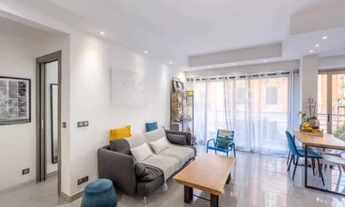 Apartment Monaco, Port
