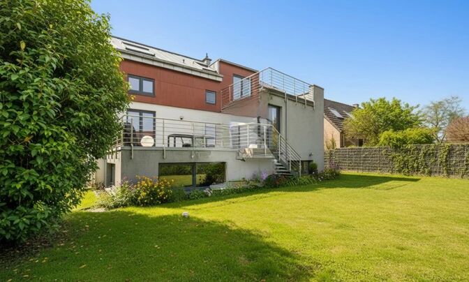 Detached house 6 bedrooms for sale in Dahlem