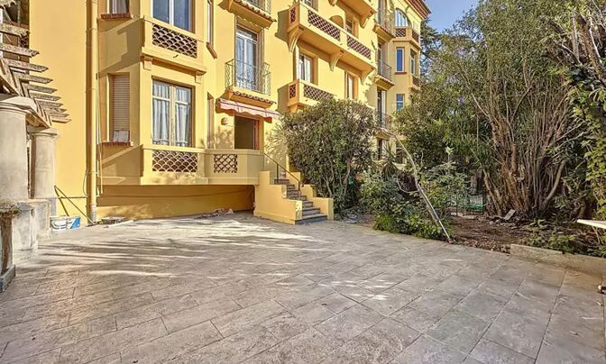 Villa République Cannes