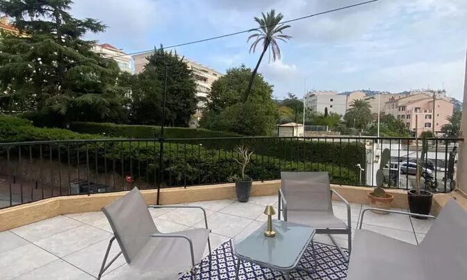 Villa Cannes Centreville