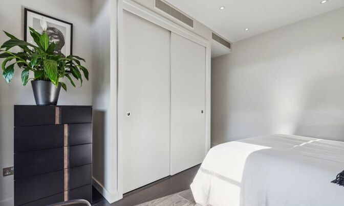Hepworth Court, 30 Gatliff Road