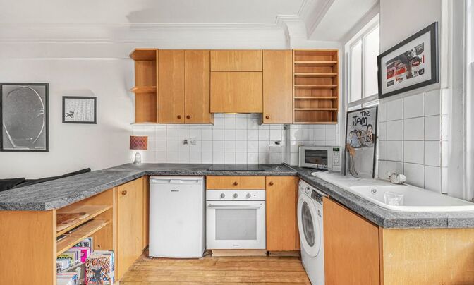 Eton Hall, Eton College Road