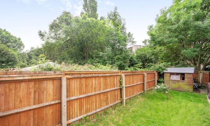 Braemar Avenue, Neasden