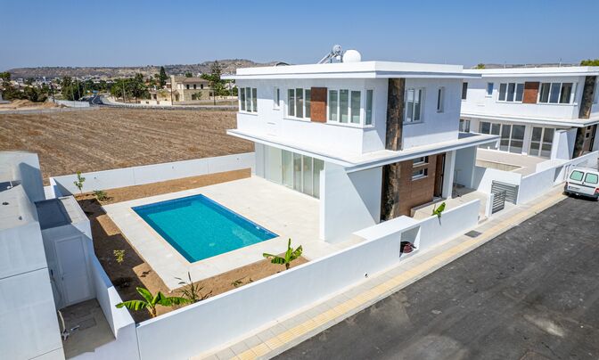 3 Bedroom Detached House for Sale in Dekeleia, Larnaca