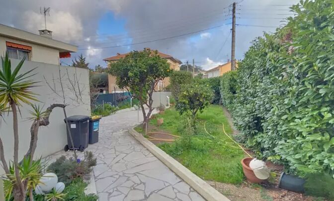 House Petit Juas