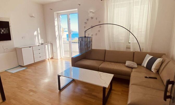 Three-room apartment in Ičići