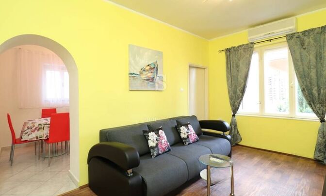 Two-room apartment, Center