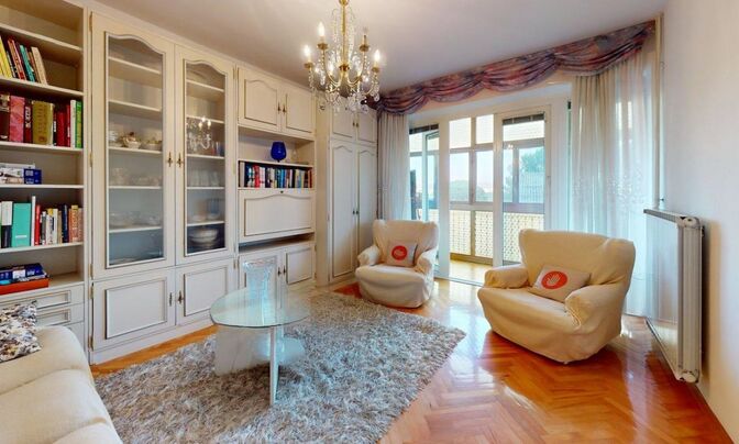 Four-room apartment Koper