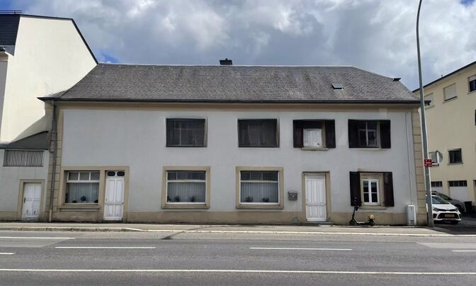 Detached house 4 bedrooms for sale in Heisdorf