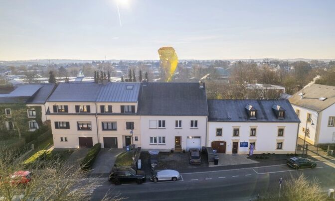 Detached house 4 bedrooms for sale in Bertrange
