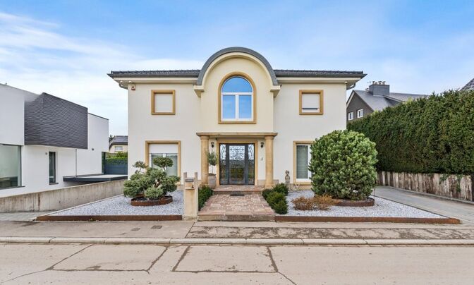 Villa 5 bedrooms for sale in Luxembourg-Bonnevoie