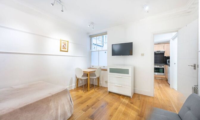 Holland Park Gardens, Holland Park