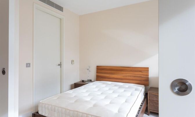 Hepworth Court, Grosvenor Waterside, 30 Gatliff Road