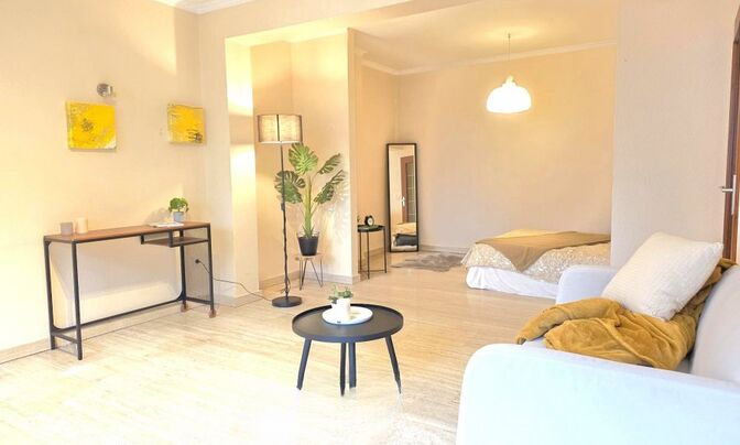 Studio for sale in Howald