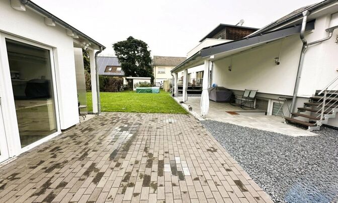 House 4 bedrooms for sale in Ingeldorf