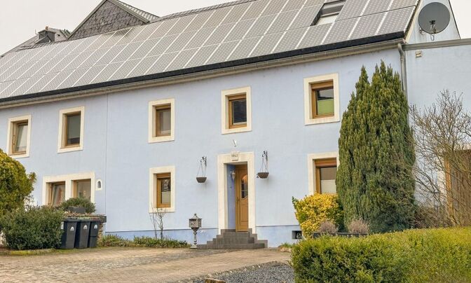 House 4 bedrooms for sale in Niederfeulen