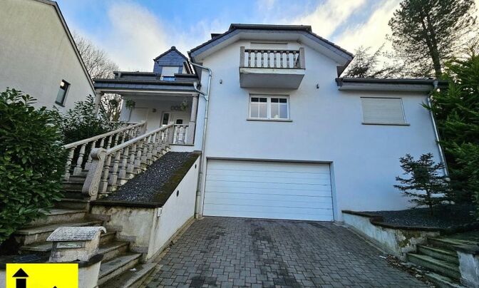 Detached house 4 bedrooms for sale in Haller