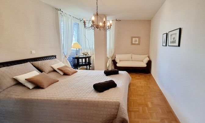 Четырёхкомнатная квартира на Долинской улице