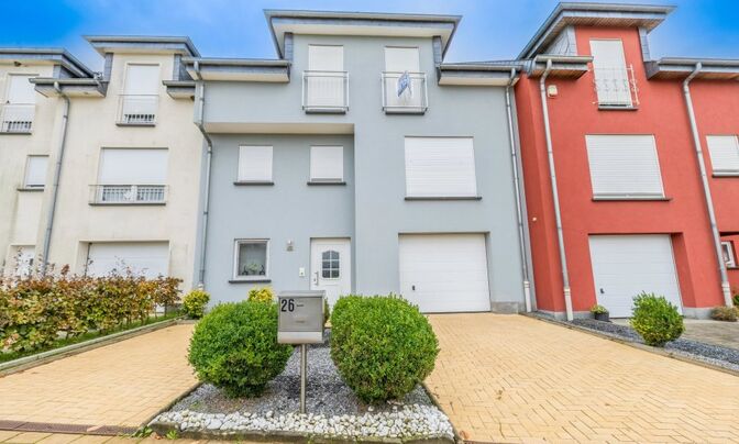 Detached house 4 bedrooms for sale in Heffingen