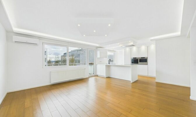 Apartment 2 bedrooms for sale in Luxembourg-Belair