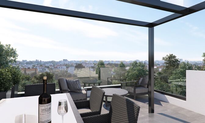 2 Bedroom Penthouse Apartment for Sale in Chrysopolitissa, Larnaca