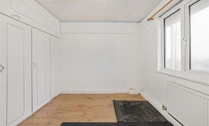 Yates House, Roberta Street