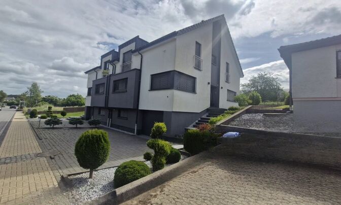 Semi-detached house 5 bedrooms for sale in Oberpallen