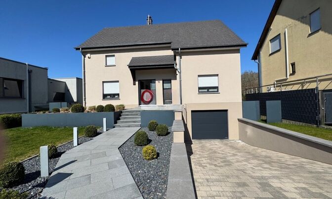 Detached house 6 bedrooms for sale in Dudelange
