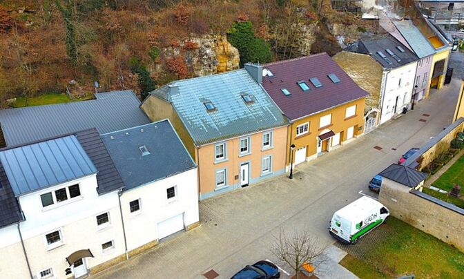 Semi-detached house 5 bedrooms for sale in Hesperange