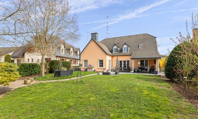 Detached house 5 bedrooms for sale in Junglinster