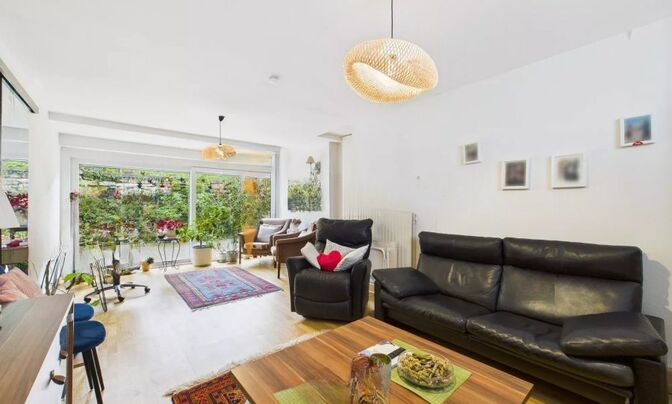 Detached house 5 bedrooms for sale in Medernach