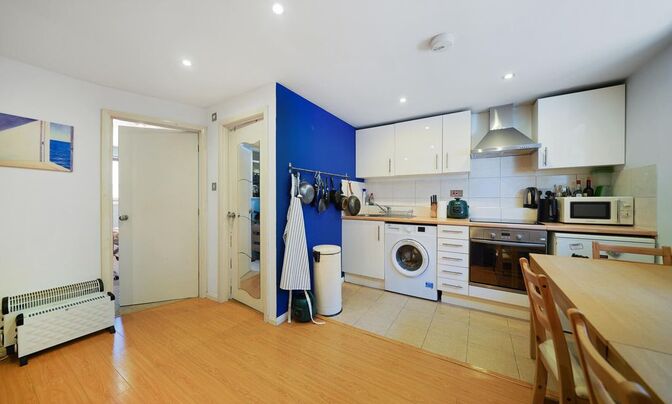 East Mount Street, Whitechapel