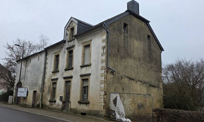 House 4 bedrooms for sale in Hobscheid