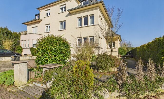 Semi-detached house 5 bedrooms for sale in Bertrange