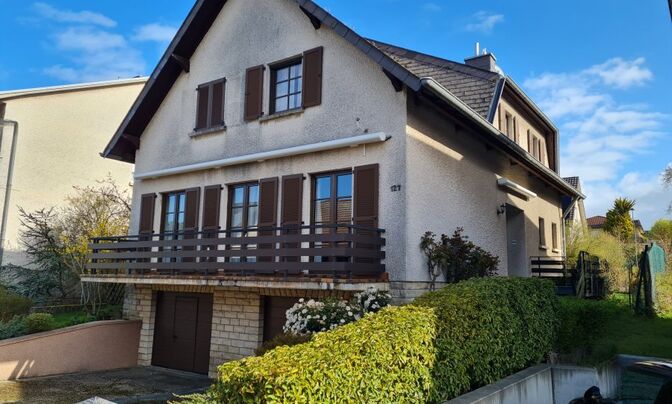 Detached house 4 bedrooms for sale in Dudelange