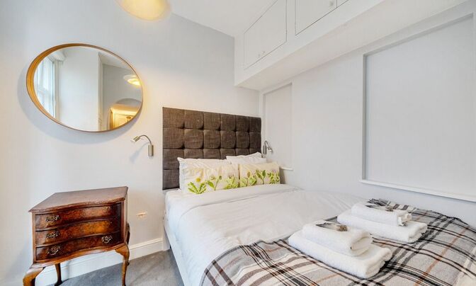 Oakhill Road, Putney
